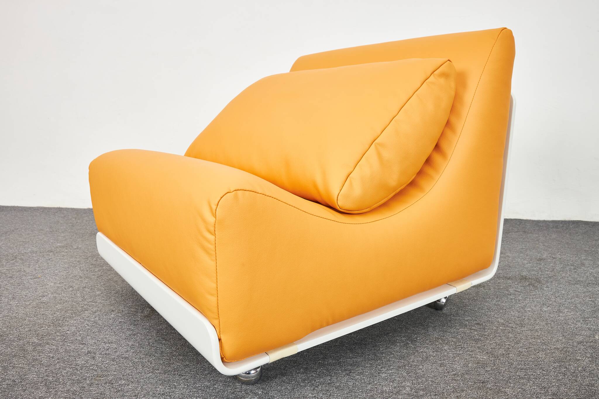 Space Age Orbis lounge chairs by Luigi Colani for CORE 1970s