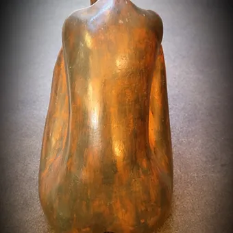 Earthen sculpture's body