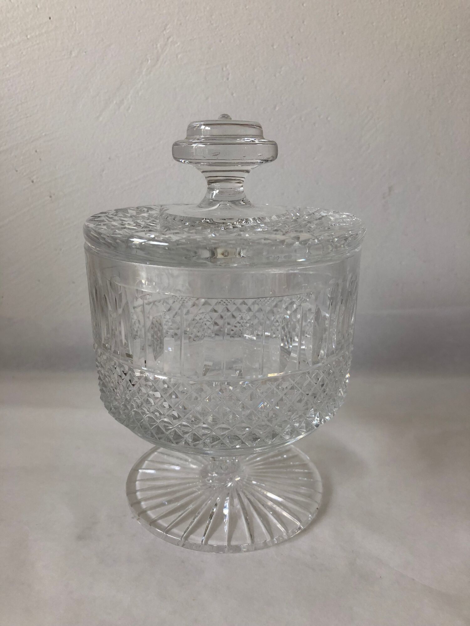 Early XXth Baccarat Crystal candy box
