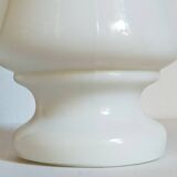 Vase en opaline sur pied début XXème