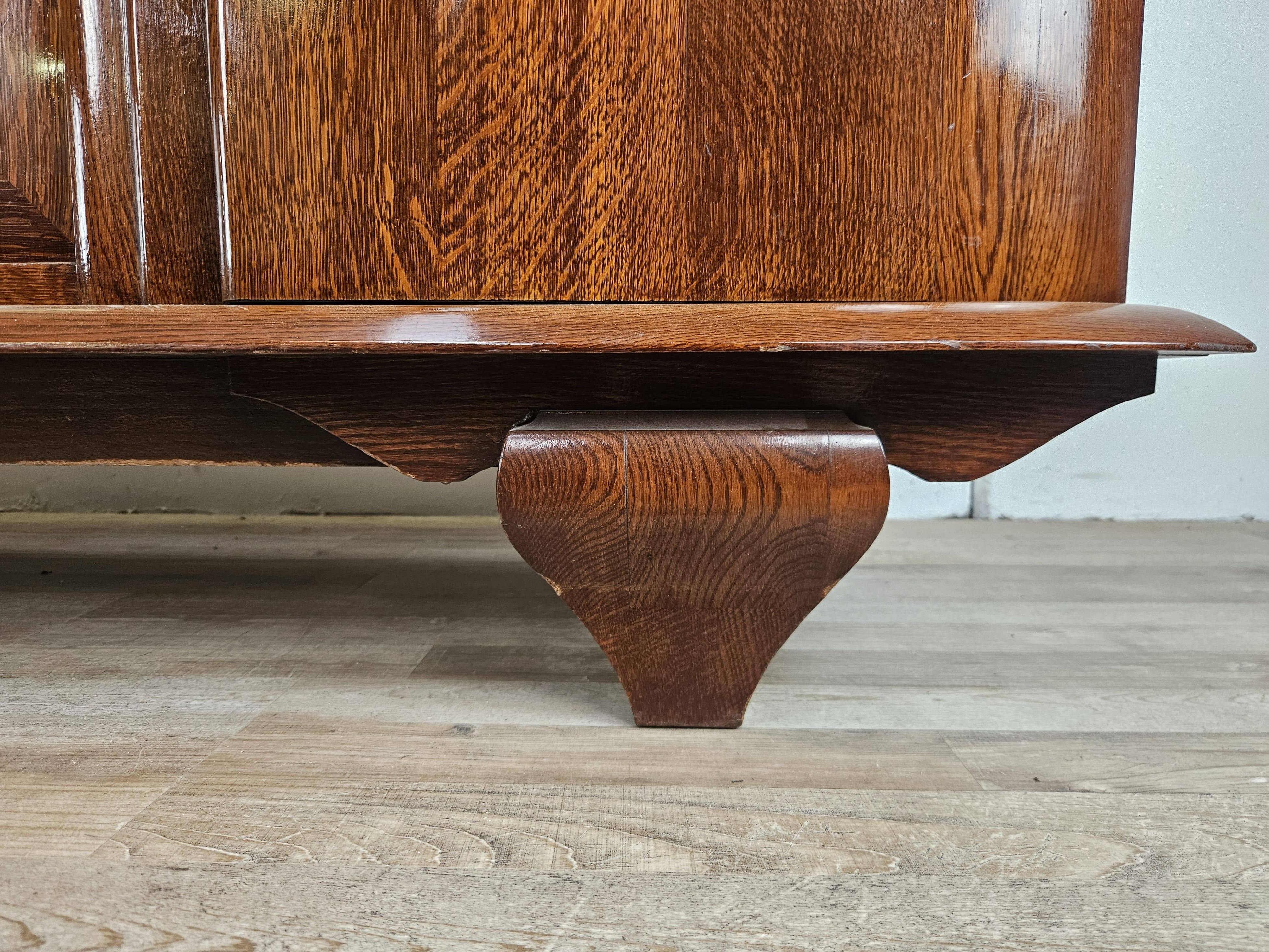 Buffet Art Déco en chêne pour salle à manger avec plateau en marbre