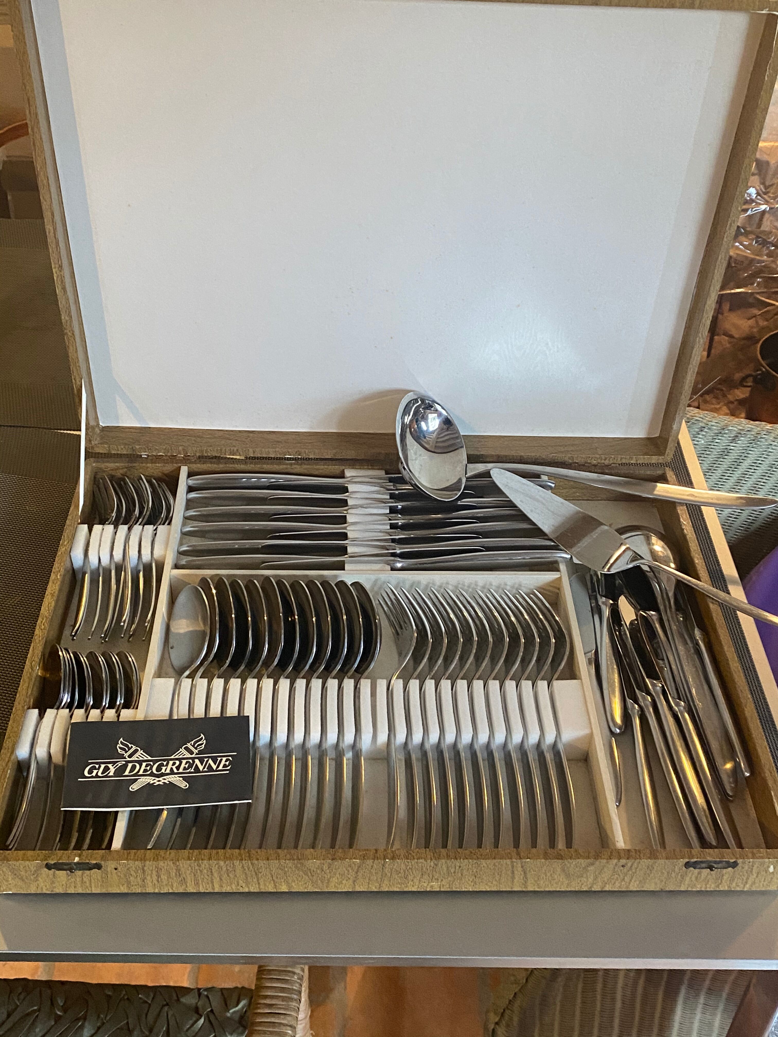 Housewife Guy Degrenne in stainless steel, 76 pieces