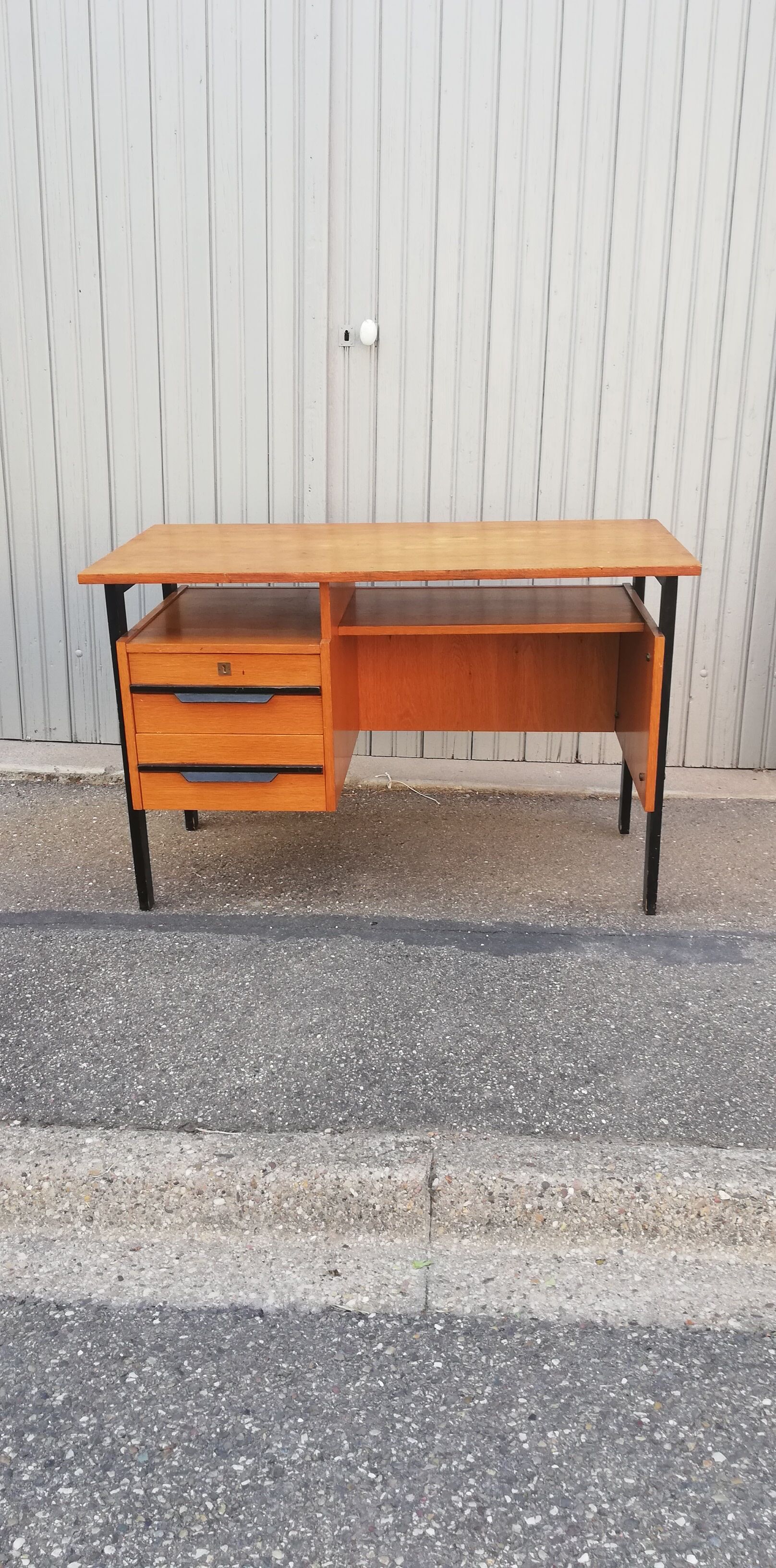 Vintage desk 2 drawers