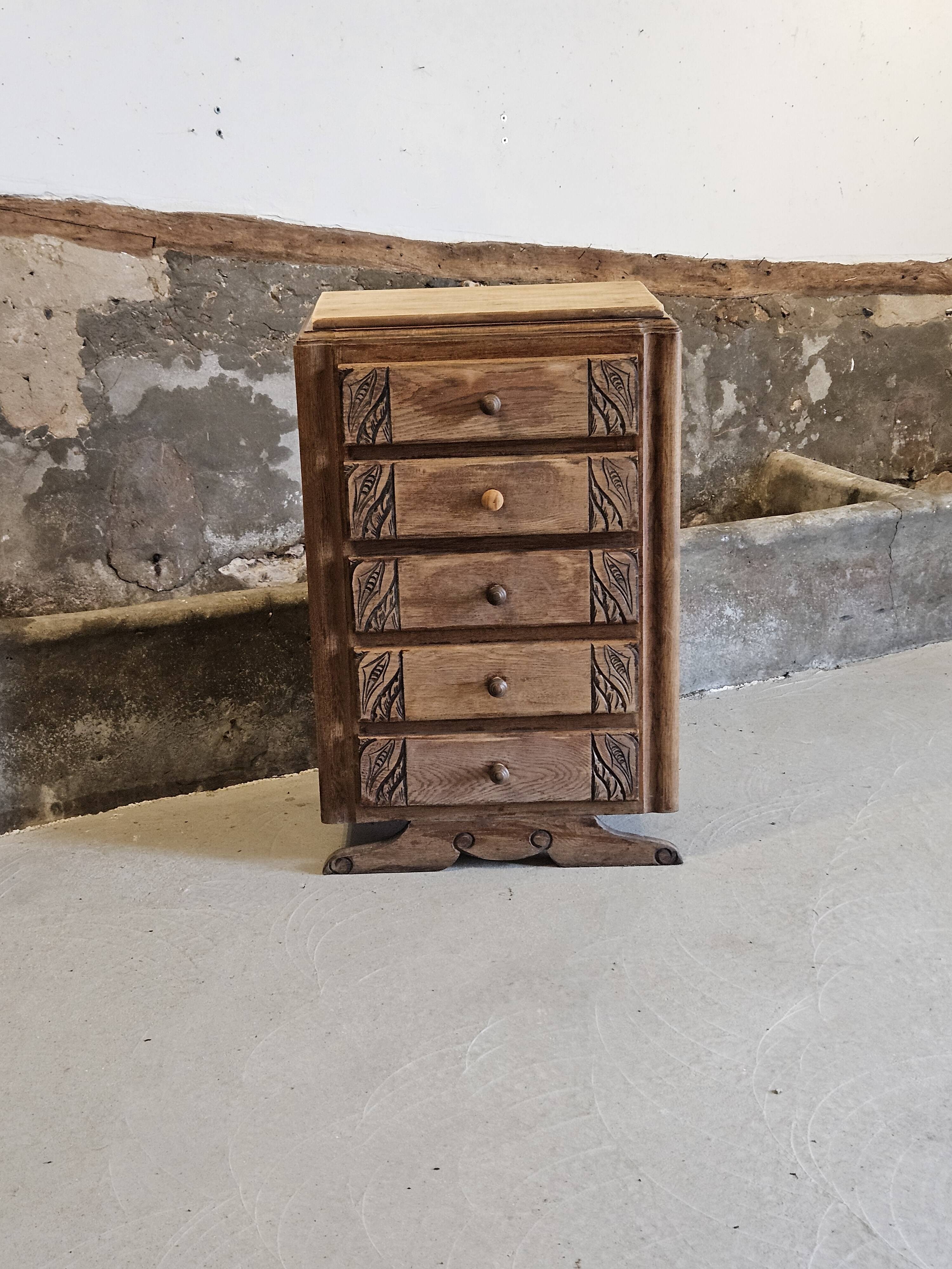 Art Deco wooden chest of drawers with 5 drawers