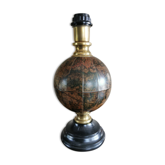 Pied de lampe vintage mappemonde