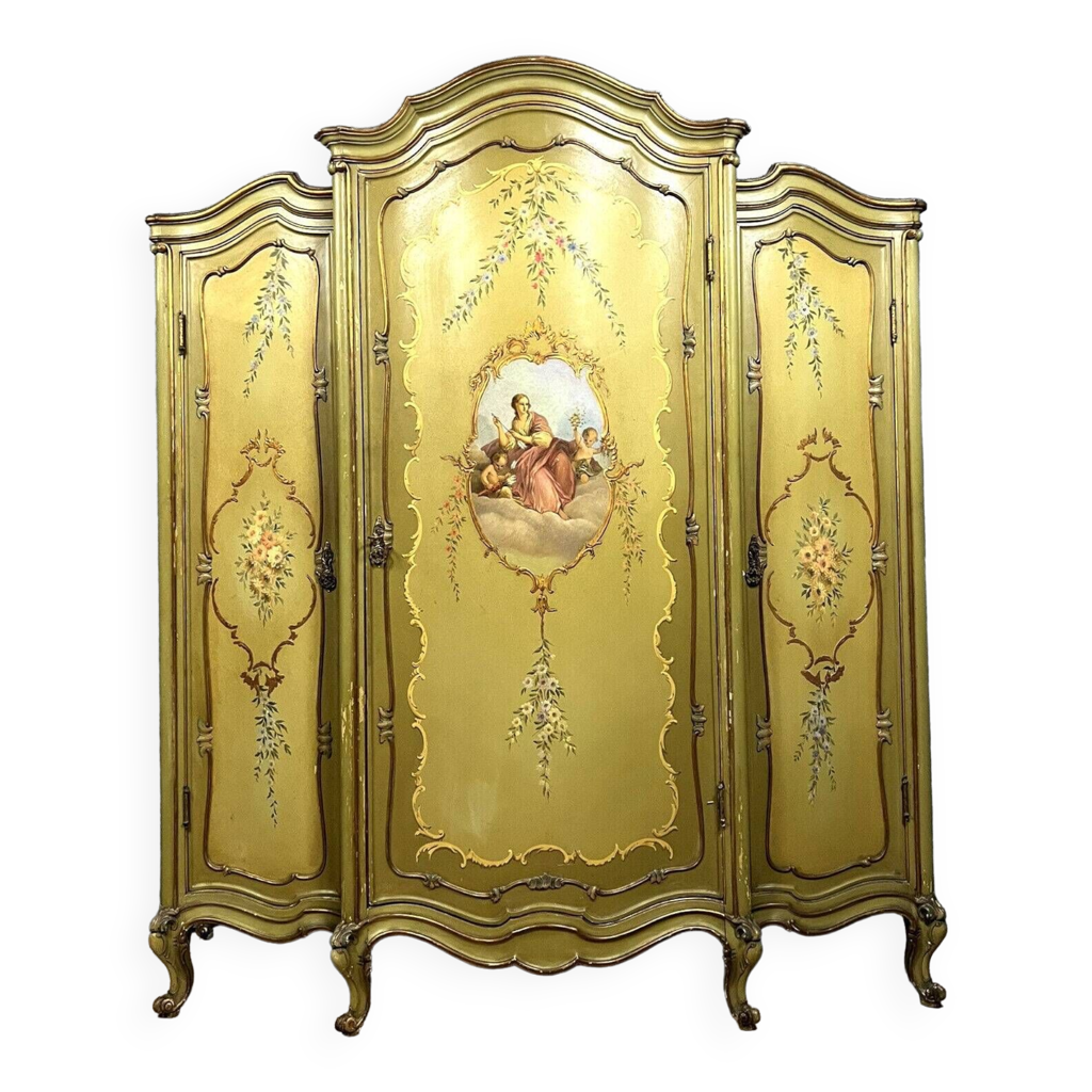 Armoire Ancienne Style Louis Xv À VENDRE! - FR