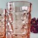 Paire de vases en verre rose