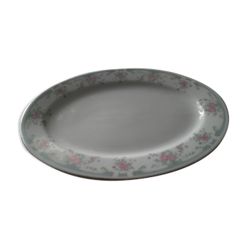 Oval dish decorated with delicate flowers