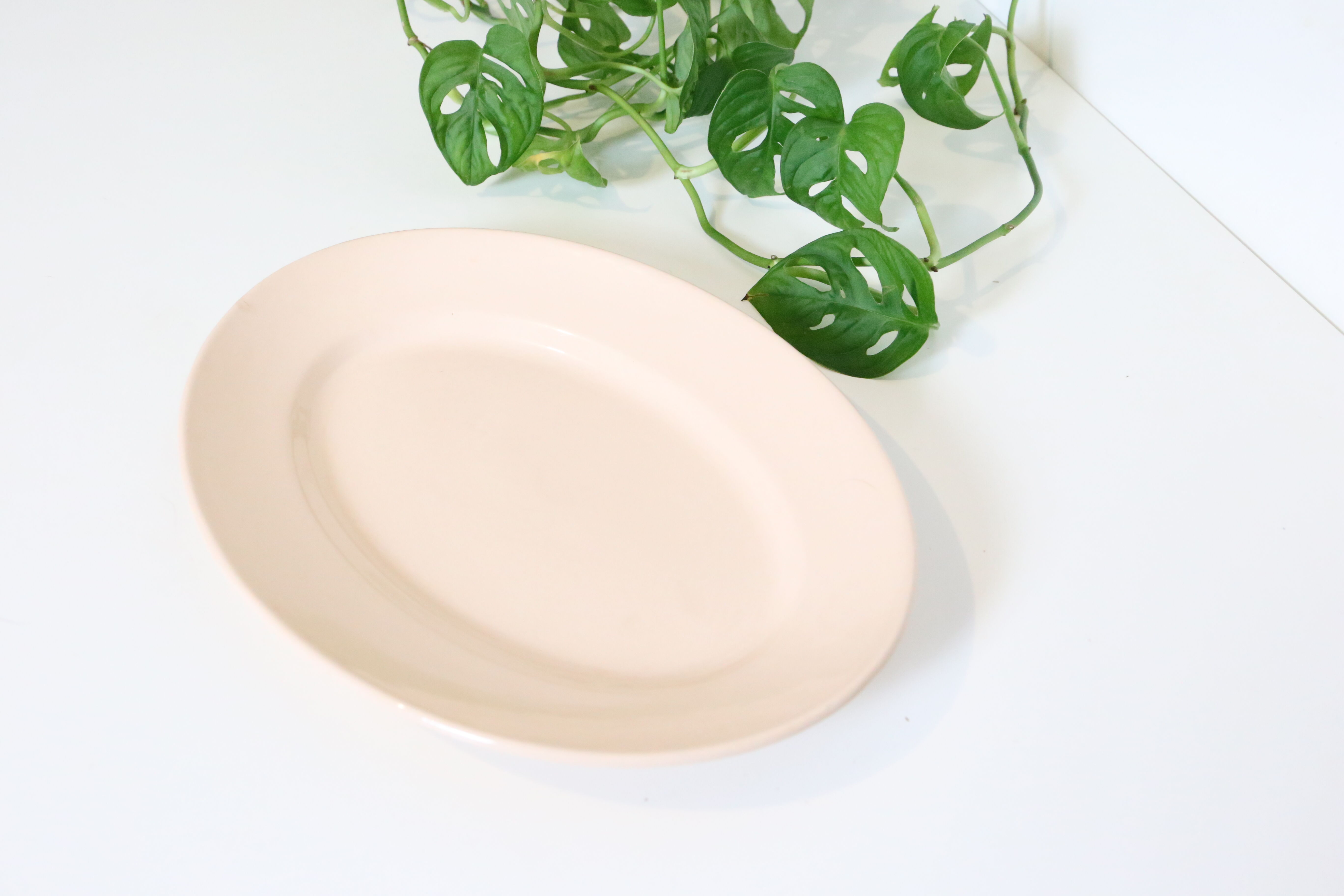 Oval dish in pink ceramic, art deco, 1930, digoin, french manufacture