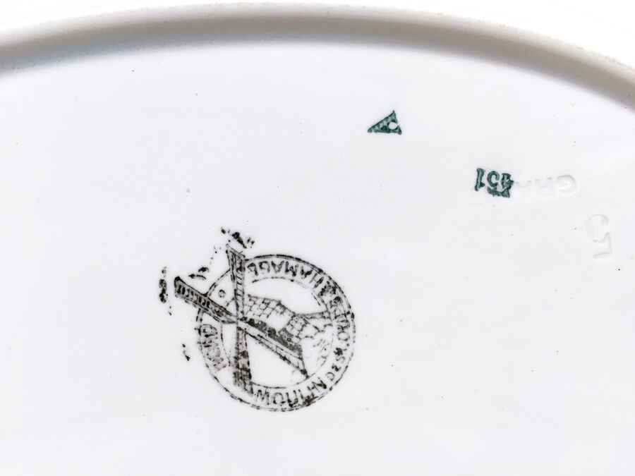 Oval dish "Moulin des Wolves", 1960