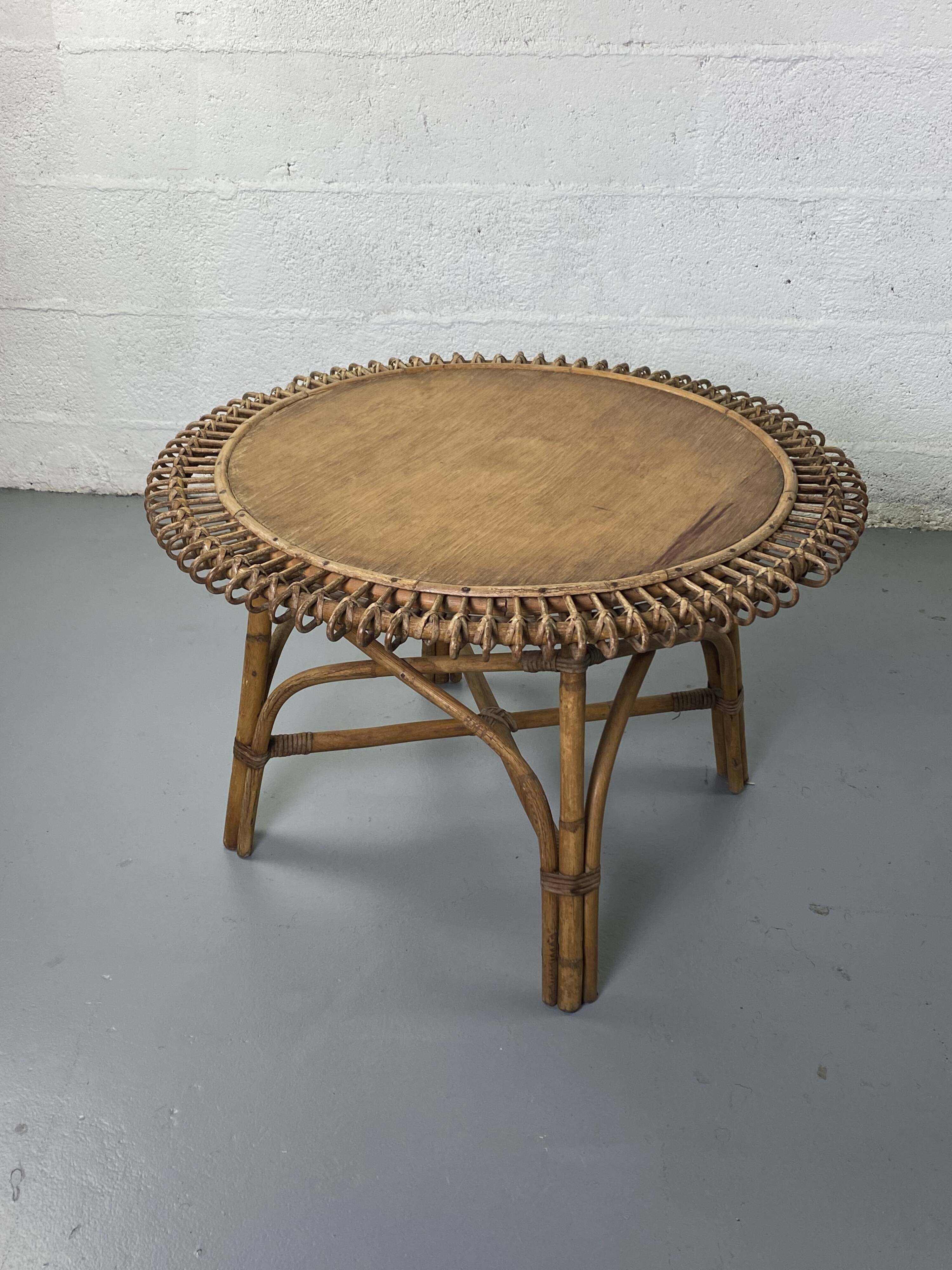 Rattan sun coffee table