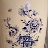 Vase with Far Eastern porcelain decoration from Portugal Vista Alegre