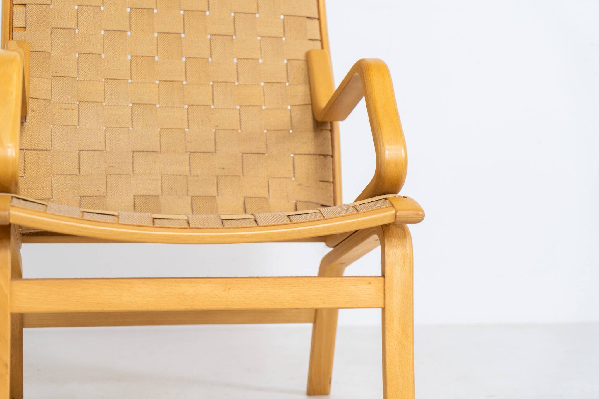 Chaise Albert par Finn Ostergaard