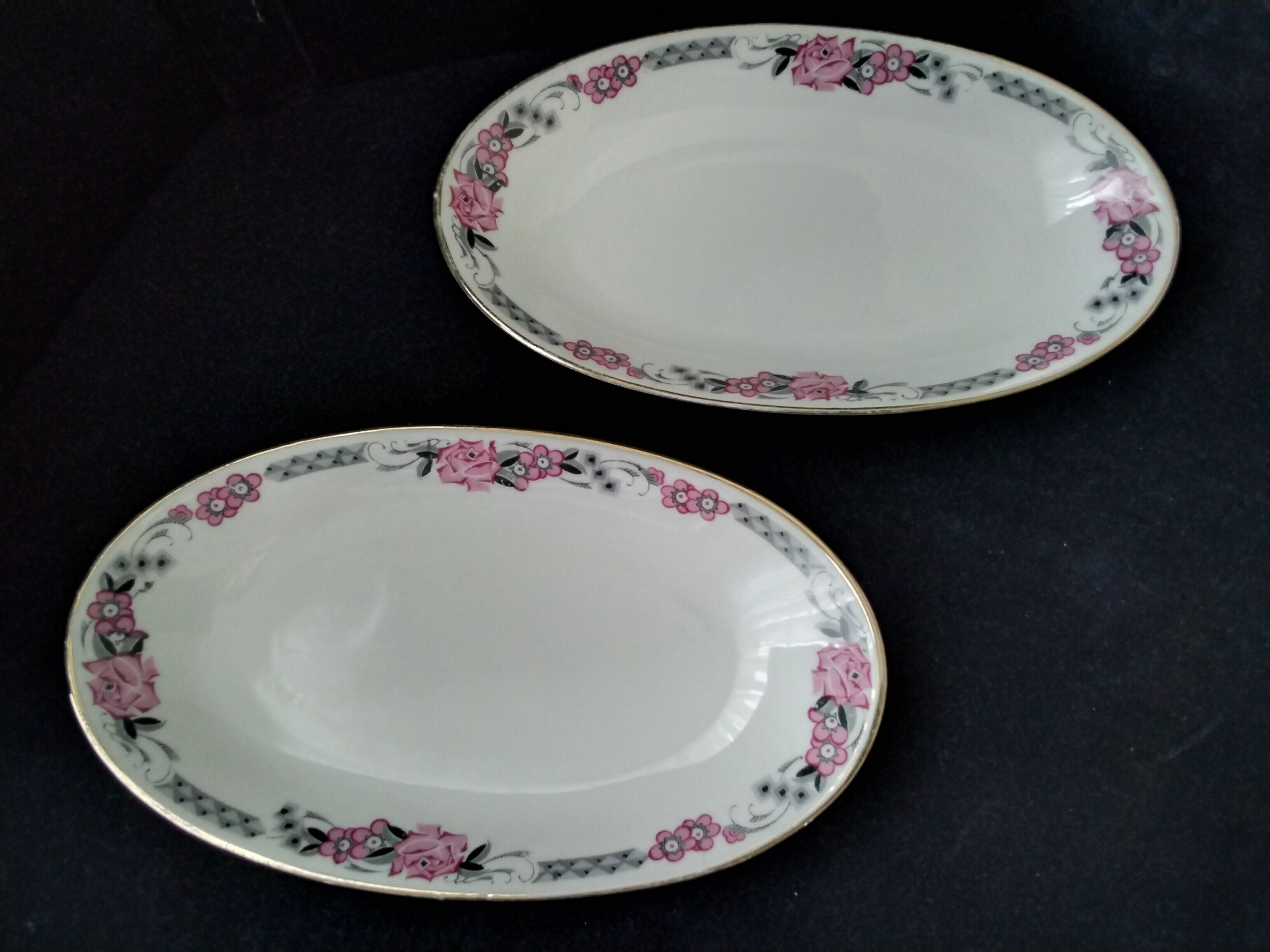 Set of 2 antique Art Deco porcelain raviers