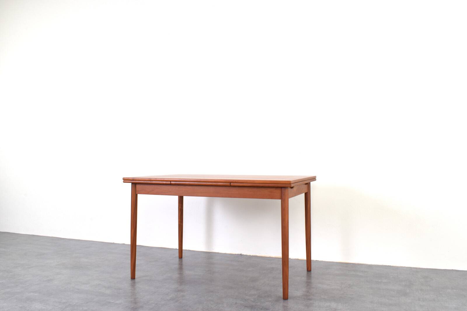 Mid-Century Danish Teak Extendable Dining Table, 1960s.