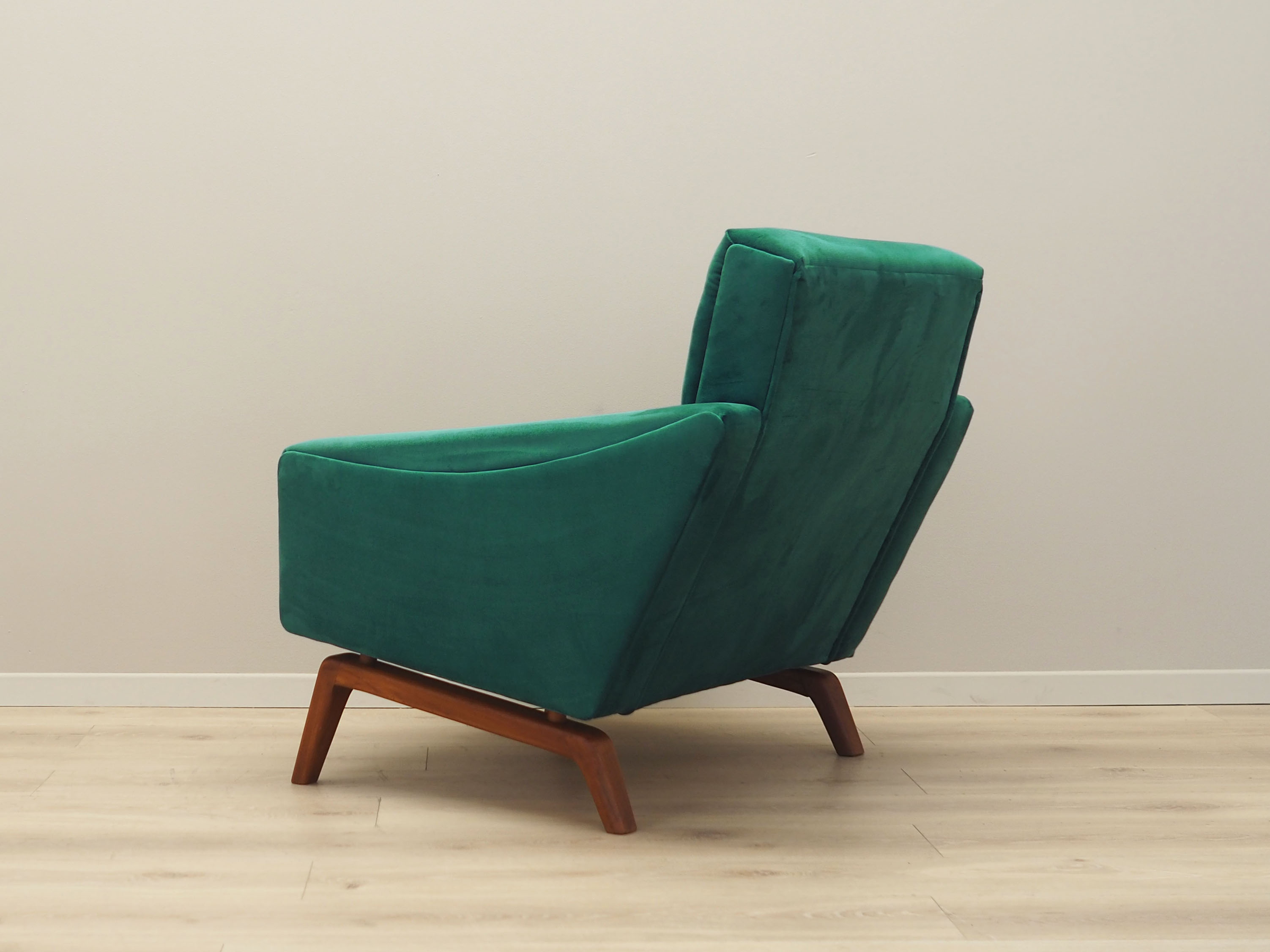 Fauteuil vert, design danois, années 1970, fabriqué au Danemark