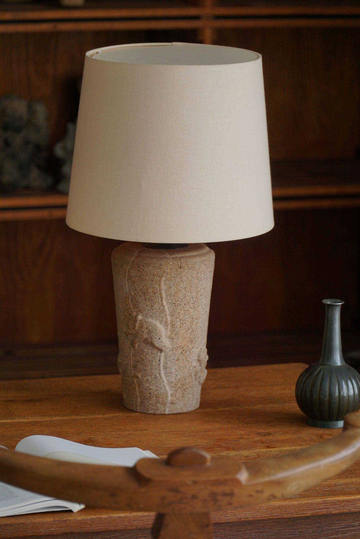 Vintage modern French table lamp in stone with elephant patterns, 1970s.
