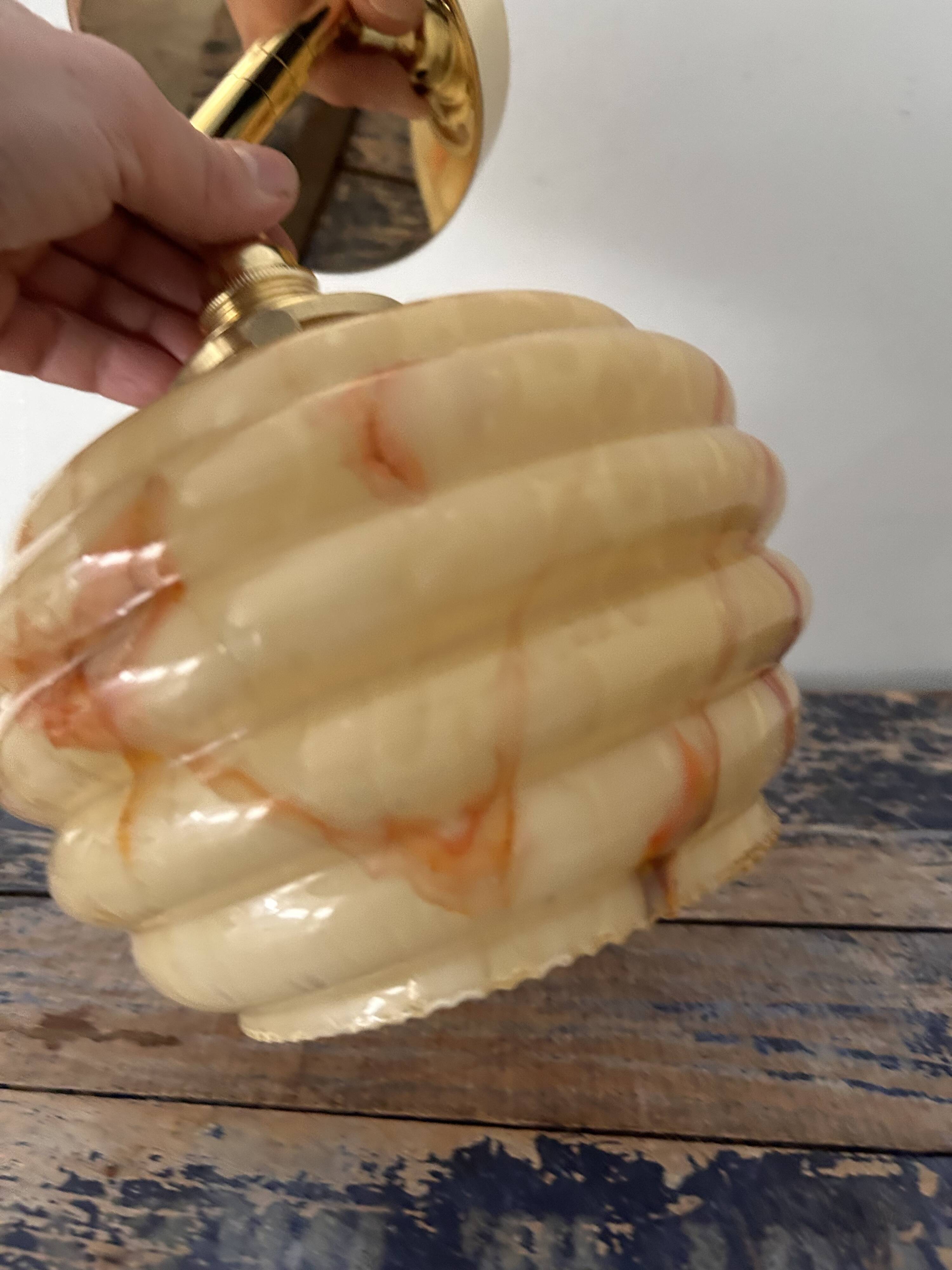 Wall light in marbled opaline