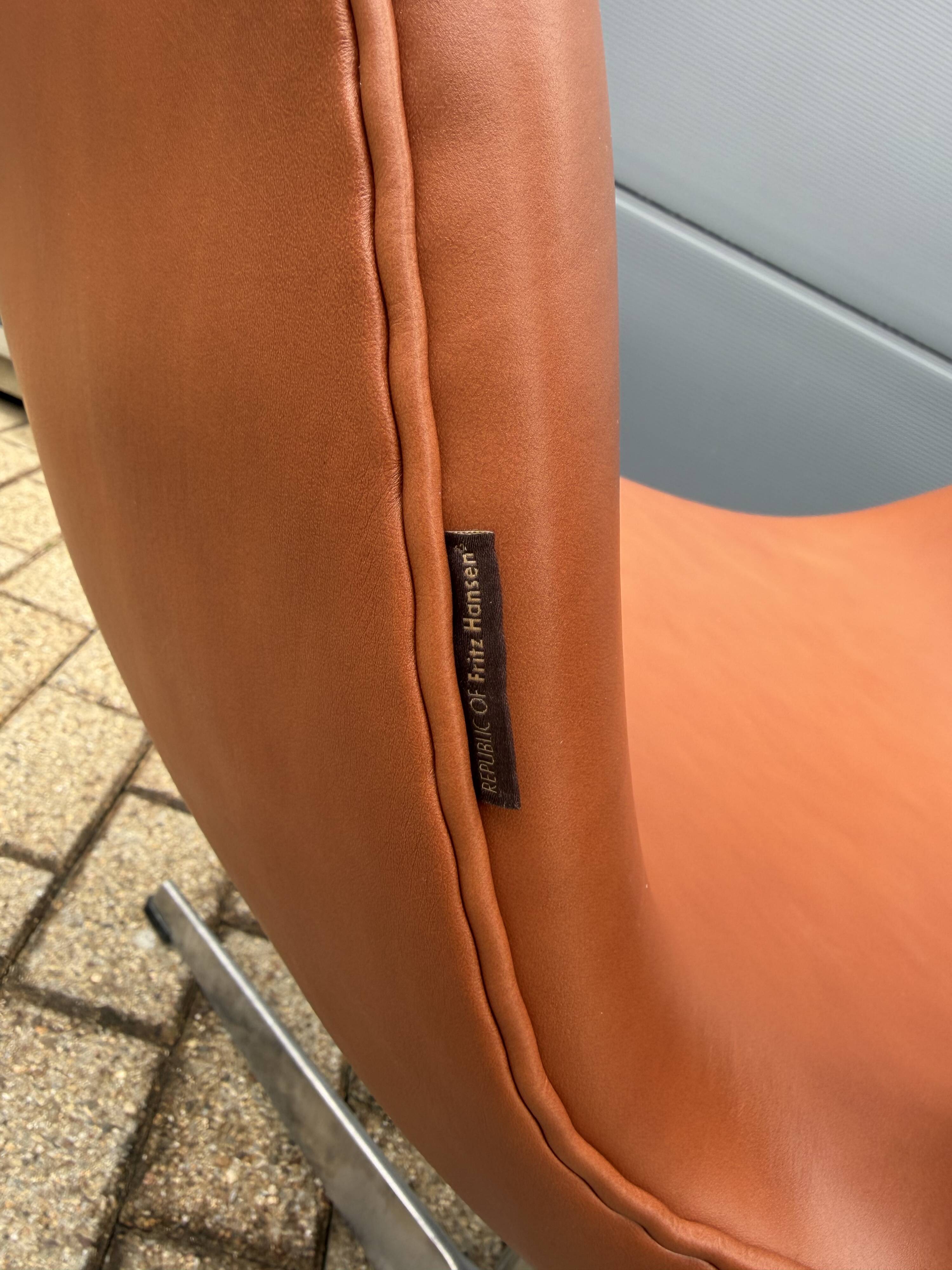 Fritz hansen swan chair cognac leather, new condition!!