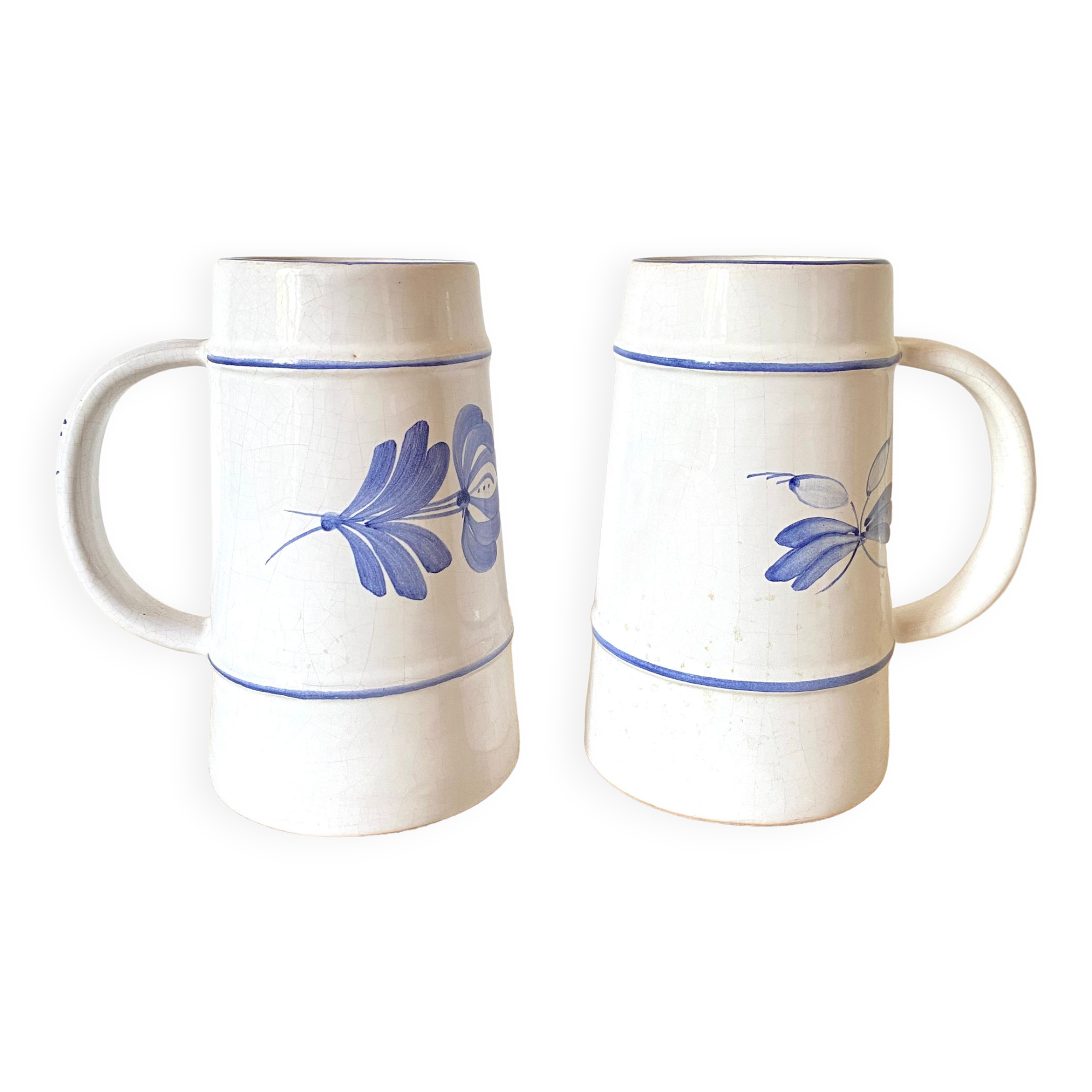 Flowery earthenware beer mugs
