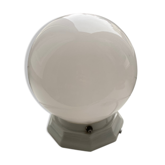 Ancient lamp to lay, ceramic and opaque globe, silver cord glittered