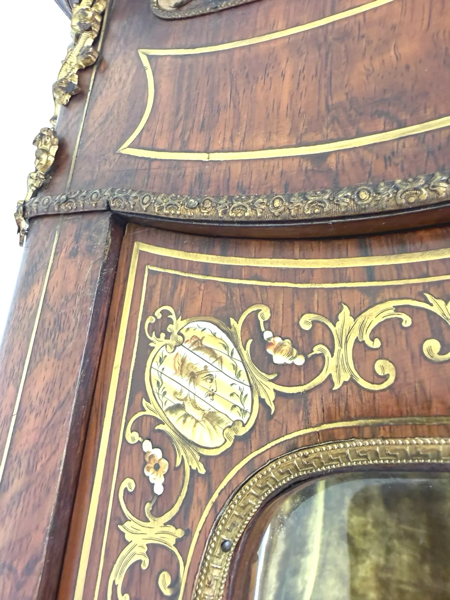 Elegant antique display cabinet, dating to 19th century