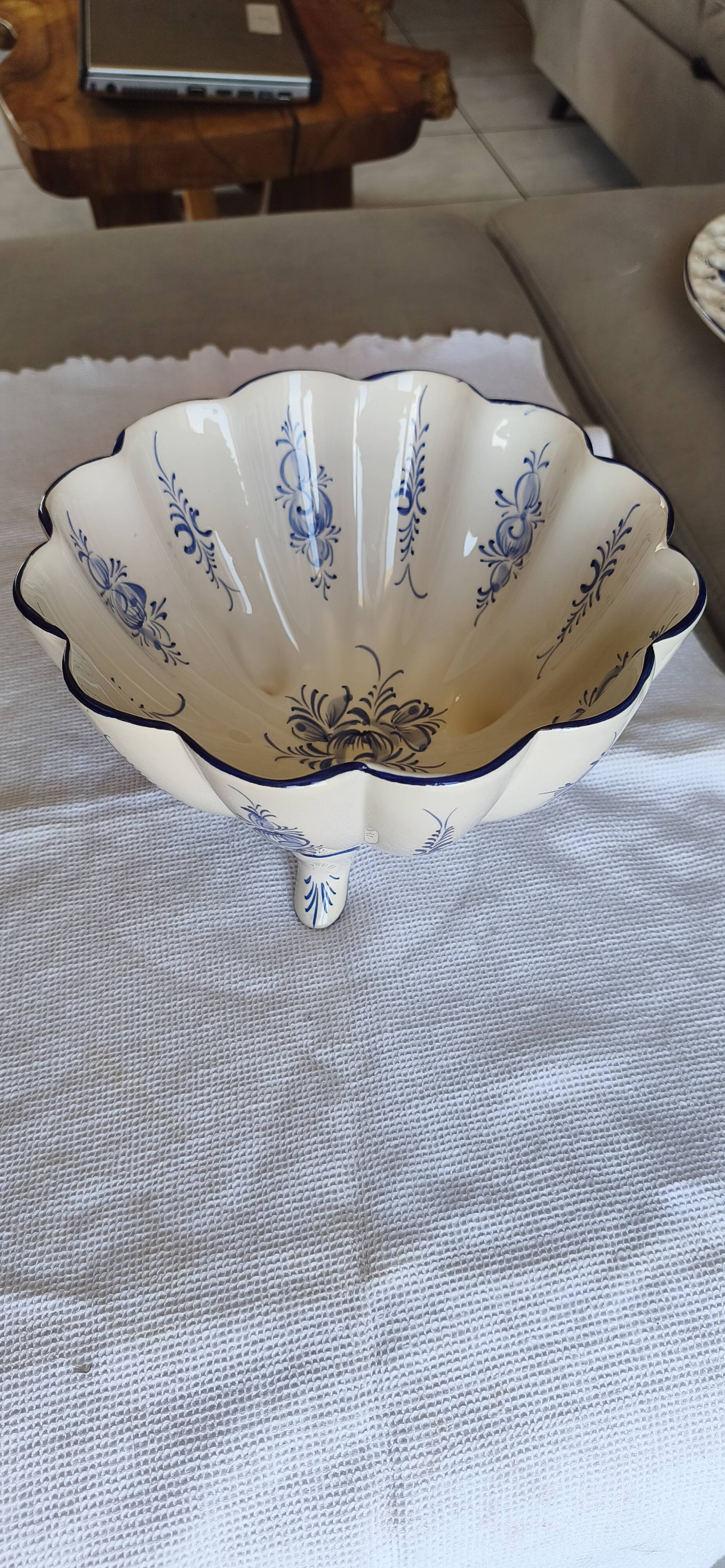 PORTUGUESE PORCELAIN / HAND-PAINTED BOWL AND FOOTED DISH