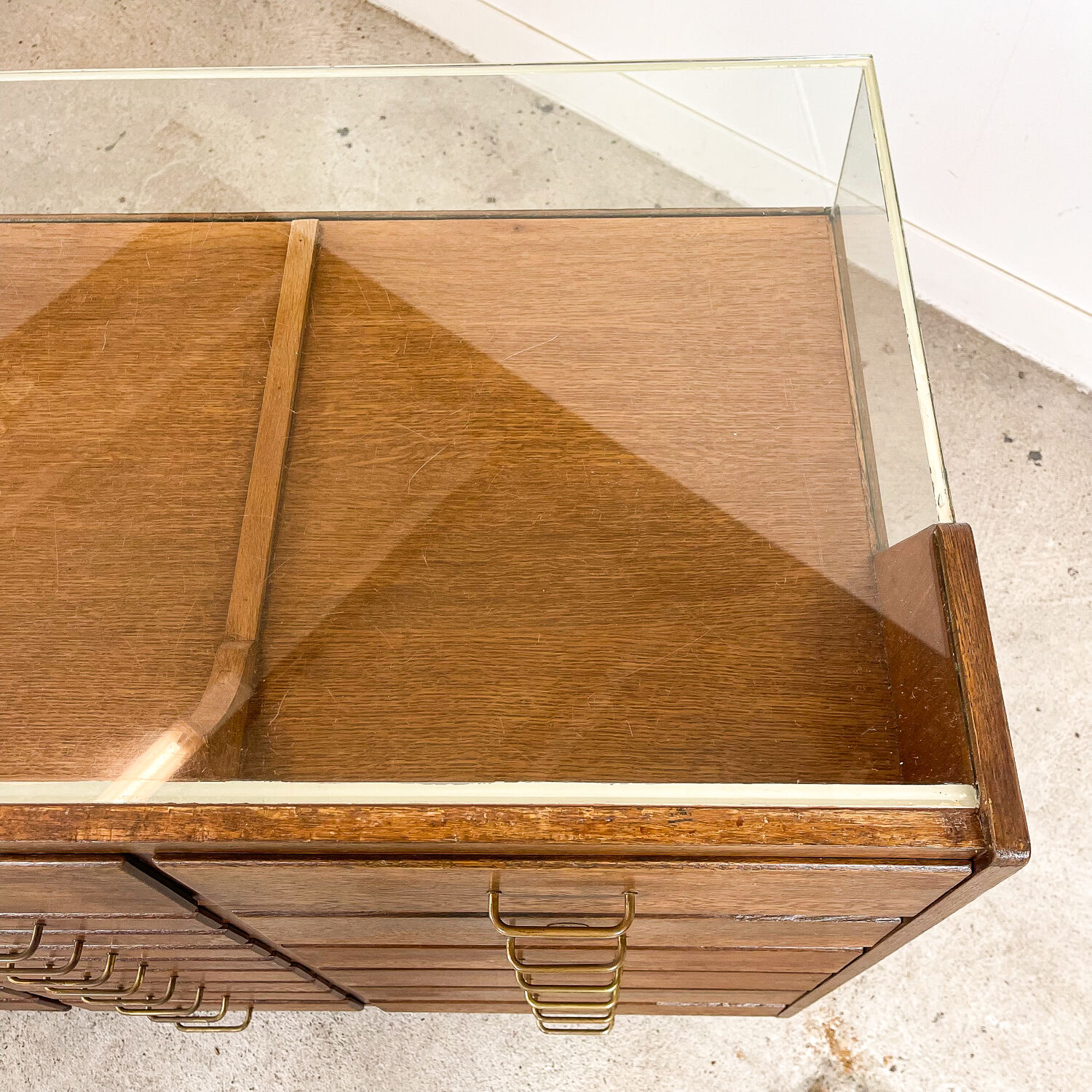 Vintage oak shop jewellery display counter with drawers