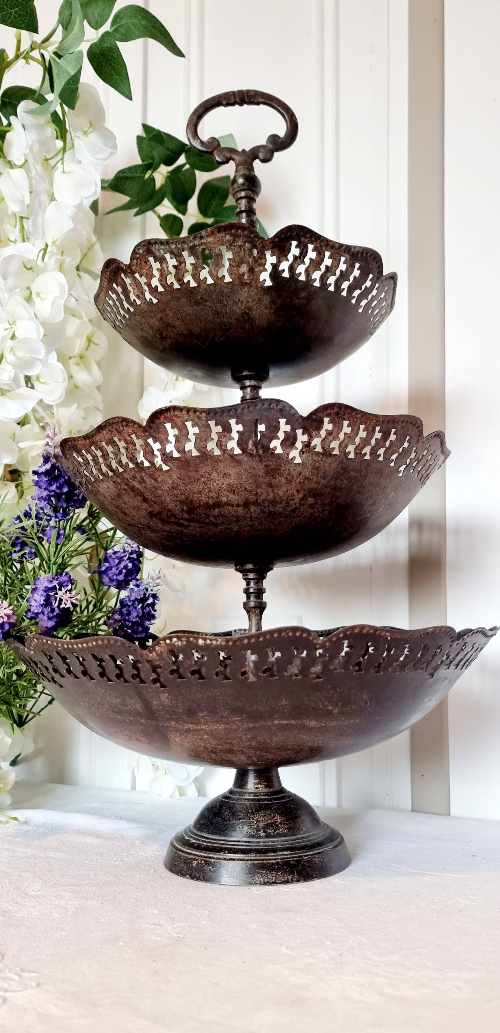 Large three-tiered fruit bowl in iron and brass, French style, rust.