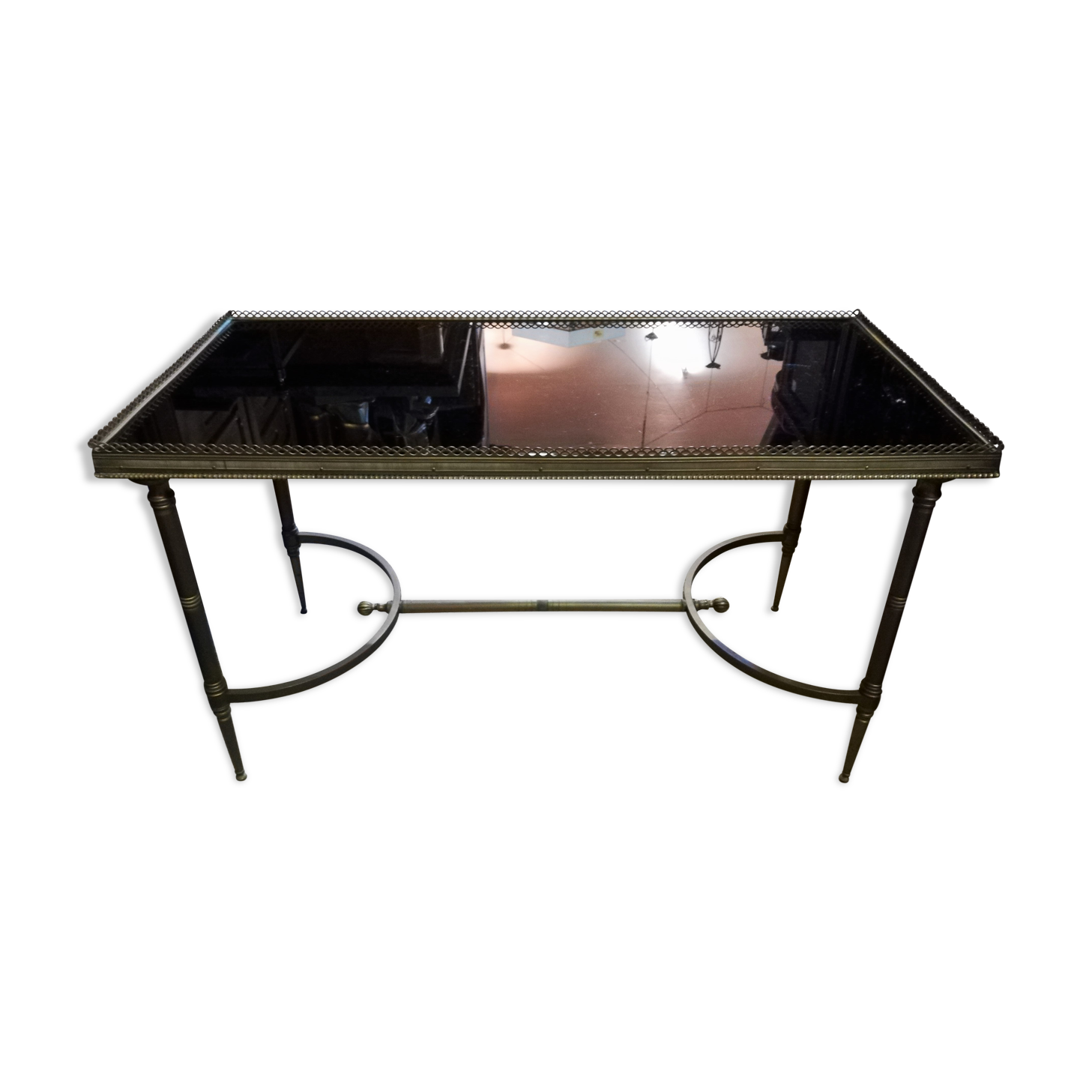 Bronze coffee table awarded to House Baguès