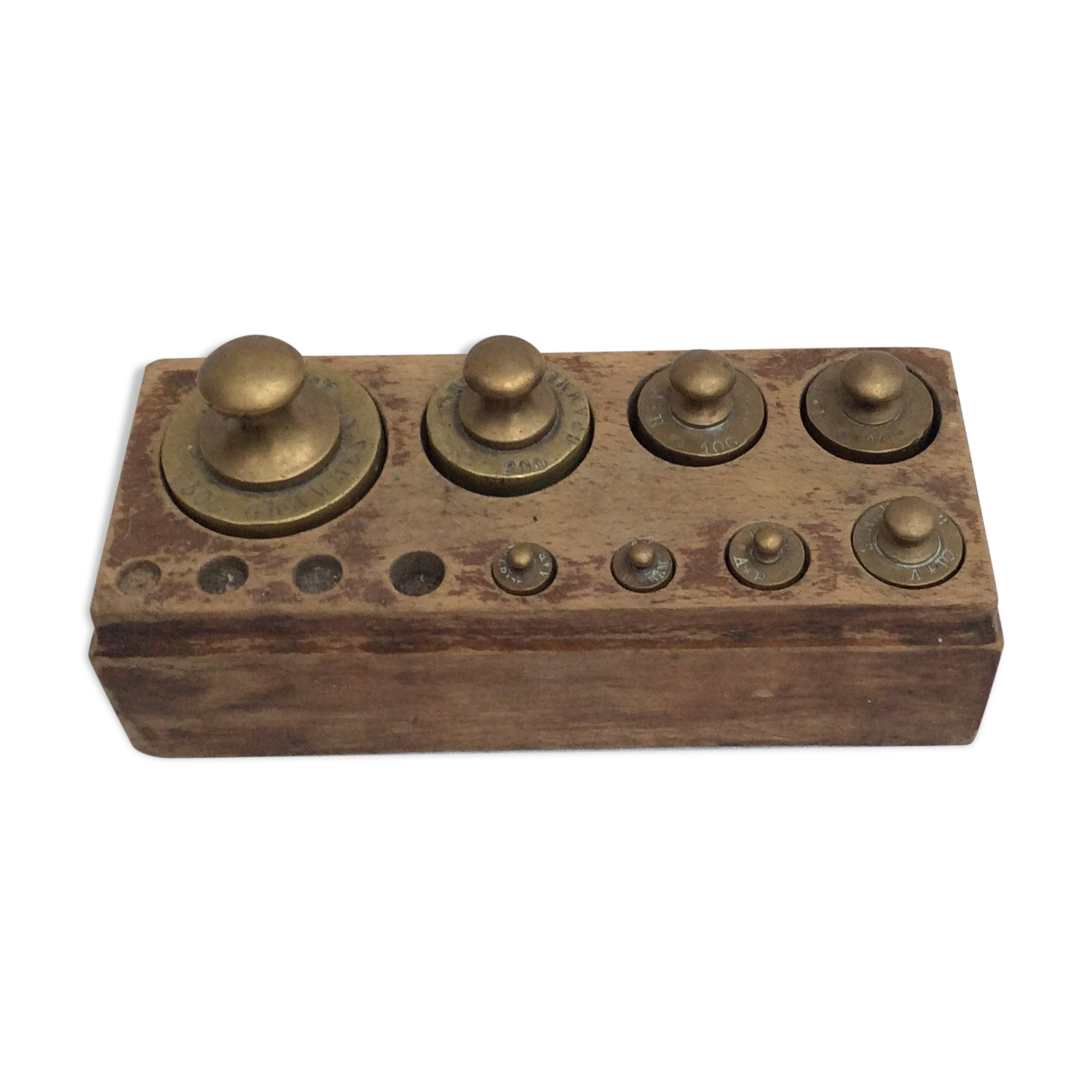 Vintage brass scale weight lacks 4 weights