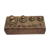 Vintage brass scale weight lacks 4 weights