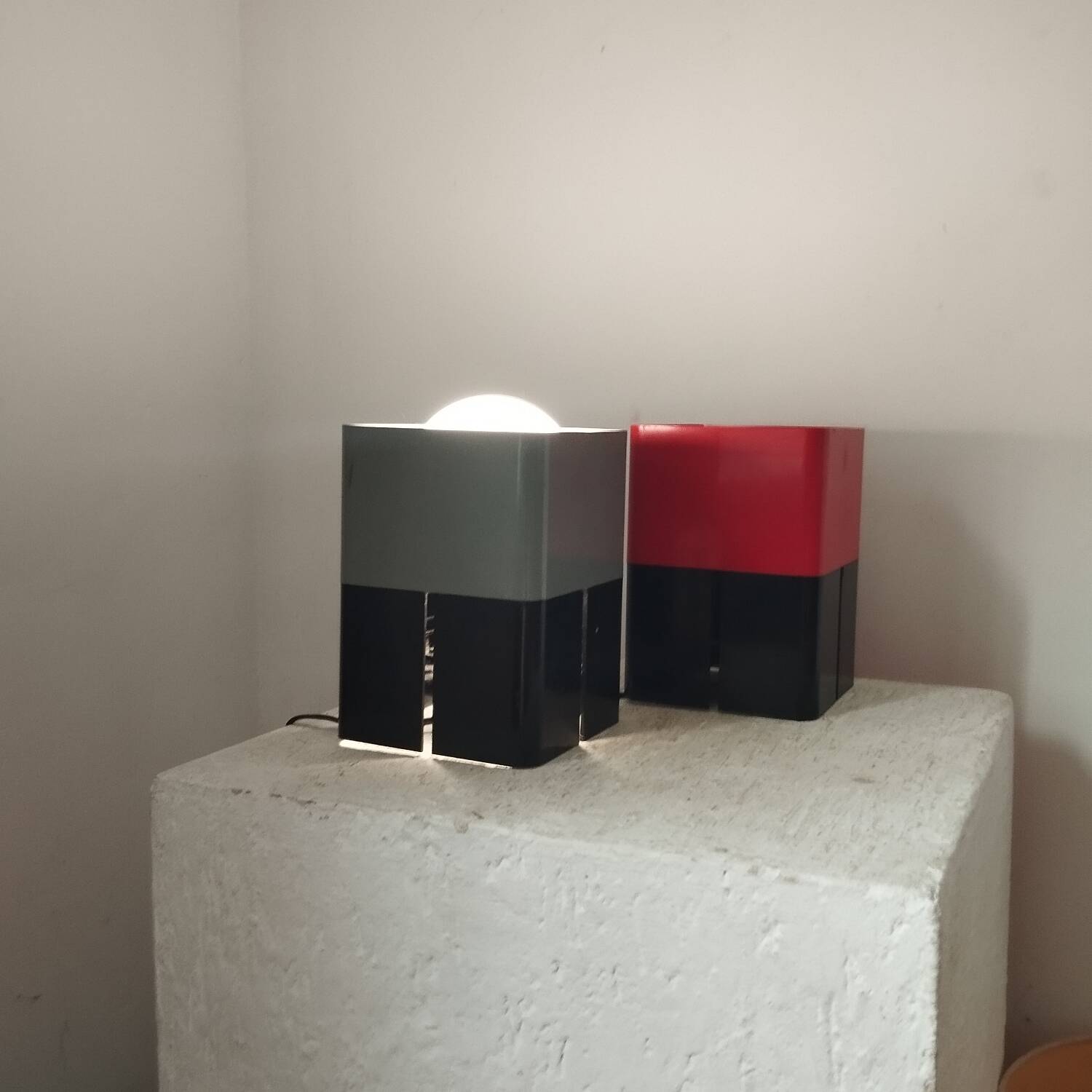 Pair of designer plastic lamps from the 70s