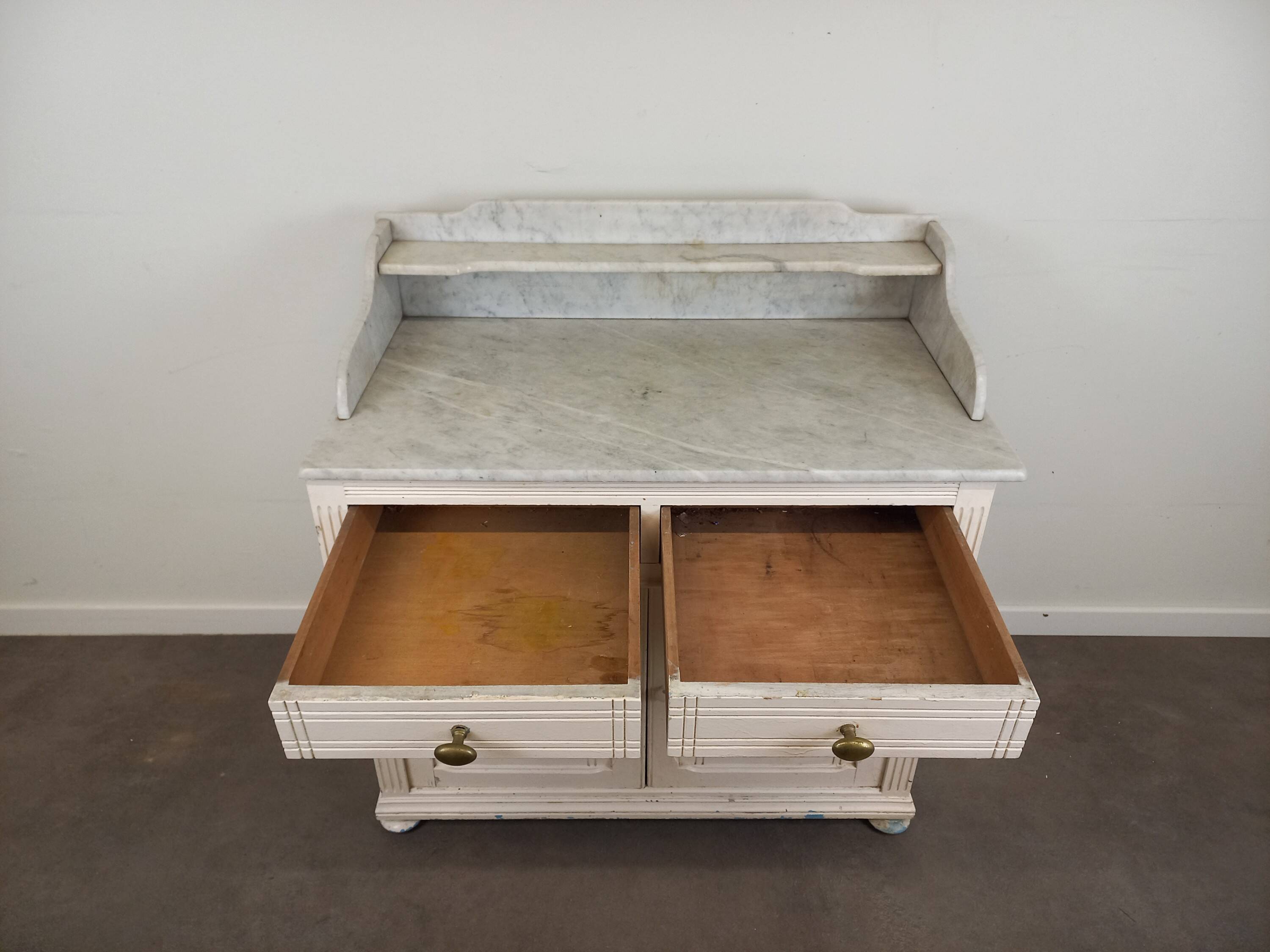 Marble top bathroom cabinet