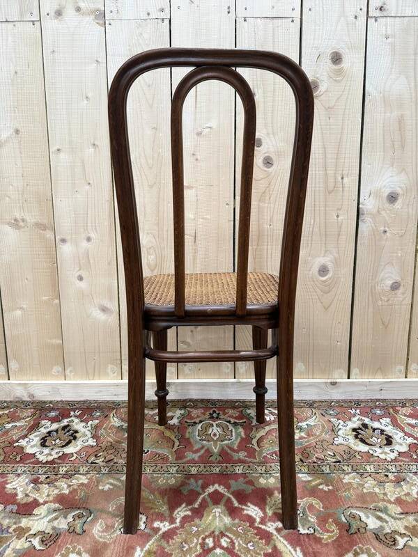 Suite de 6 chaises bistrot Thonet en cannage restaurées