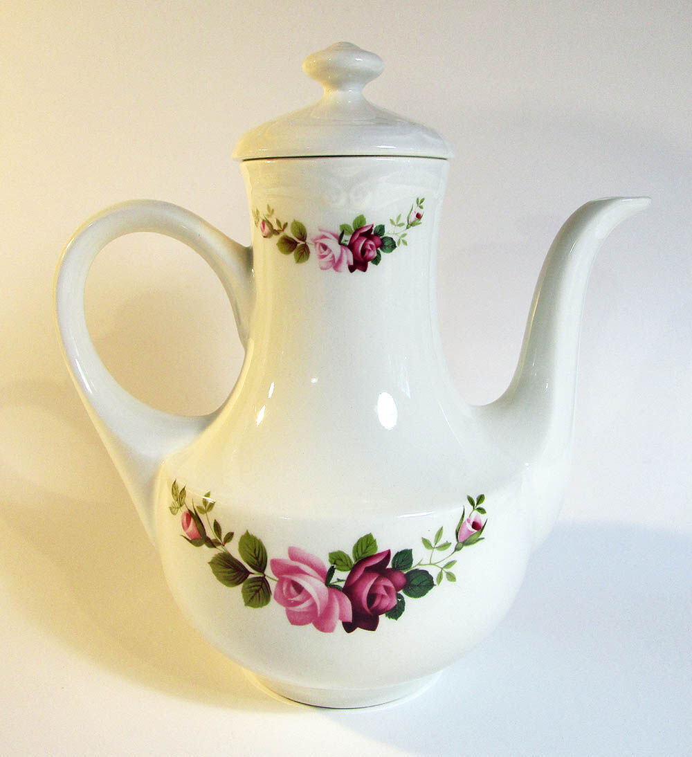 Gien's earthenware coffee maker