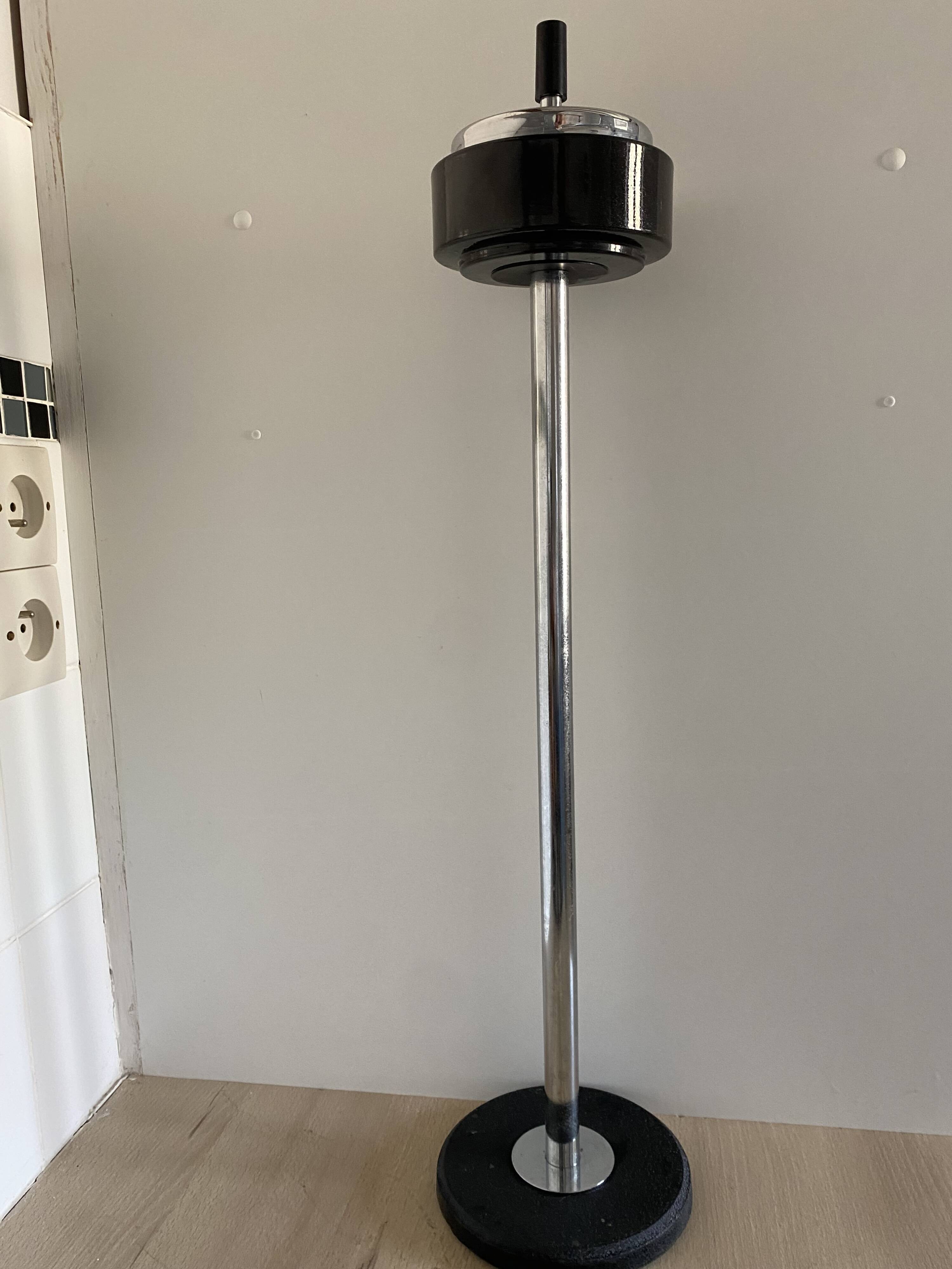 cendrier vintage avec base et couvercle
