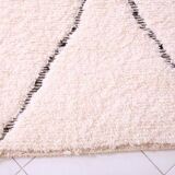 Handmade Moroccan Berber rug from the Atlas, size 1.4/2.6 m.