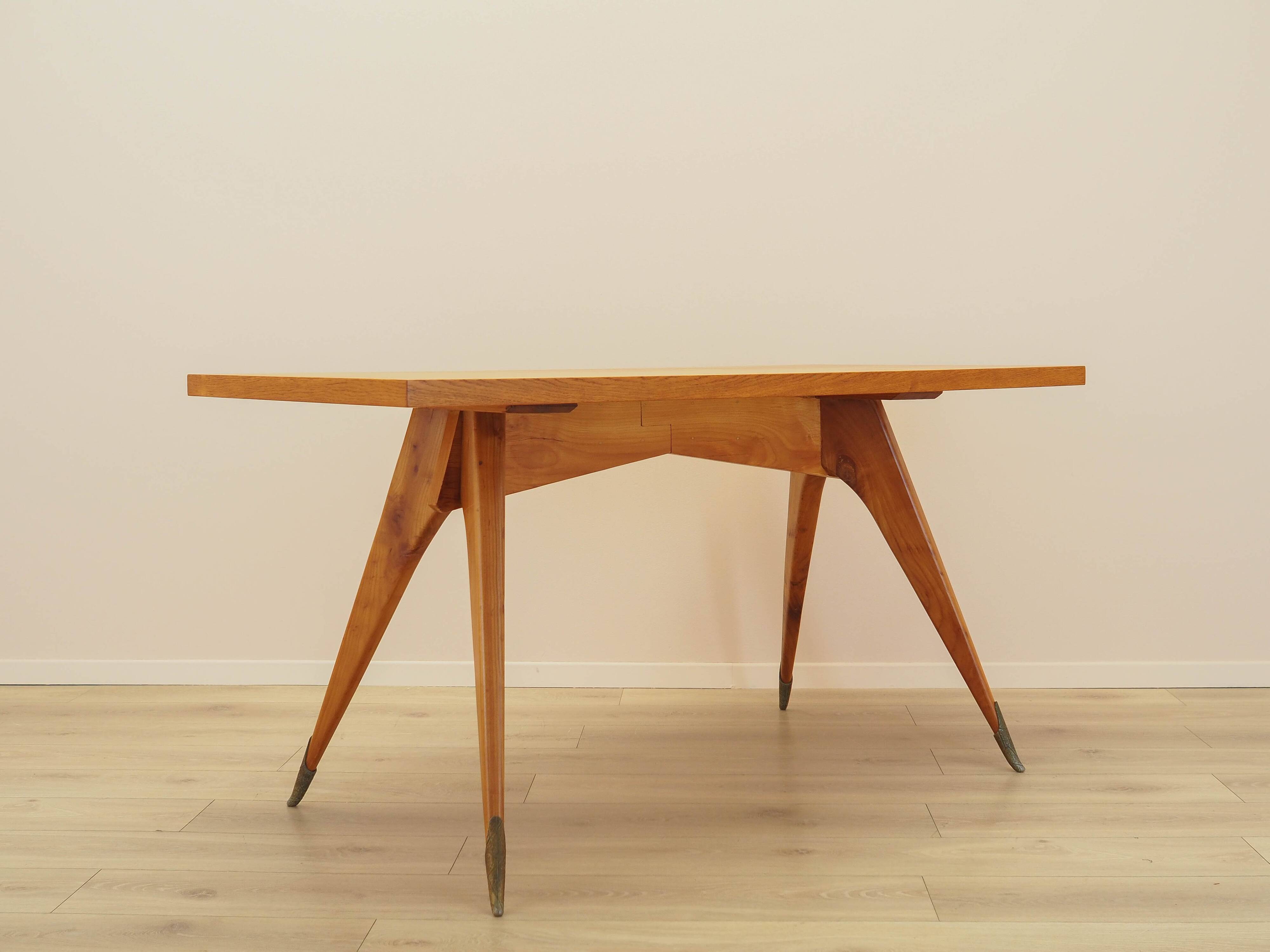 Oak desk, Italian design, 1970s, manufactured in Italy