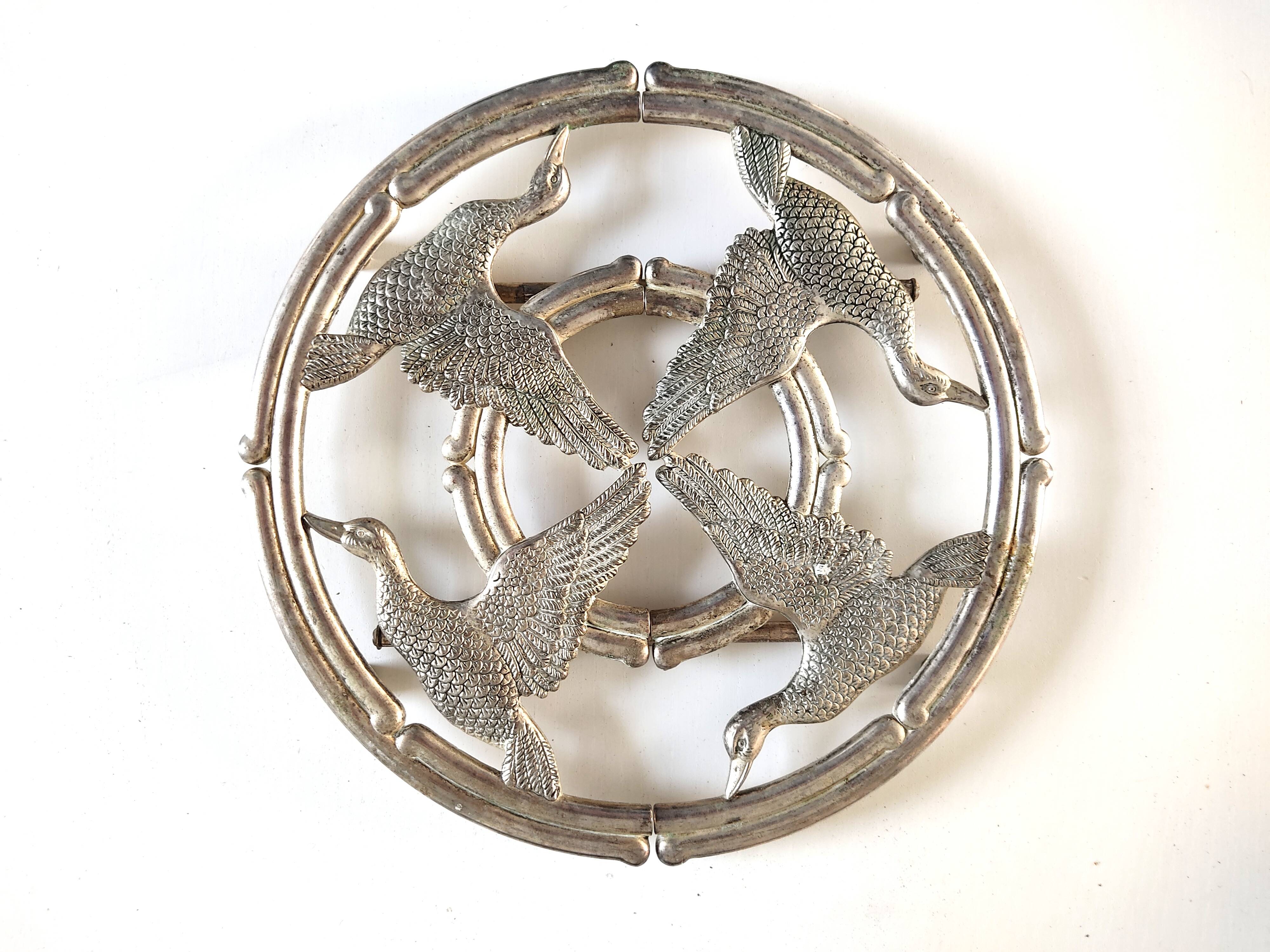 Silea silver metal duck trivet