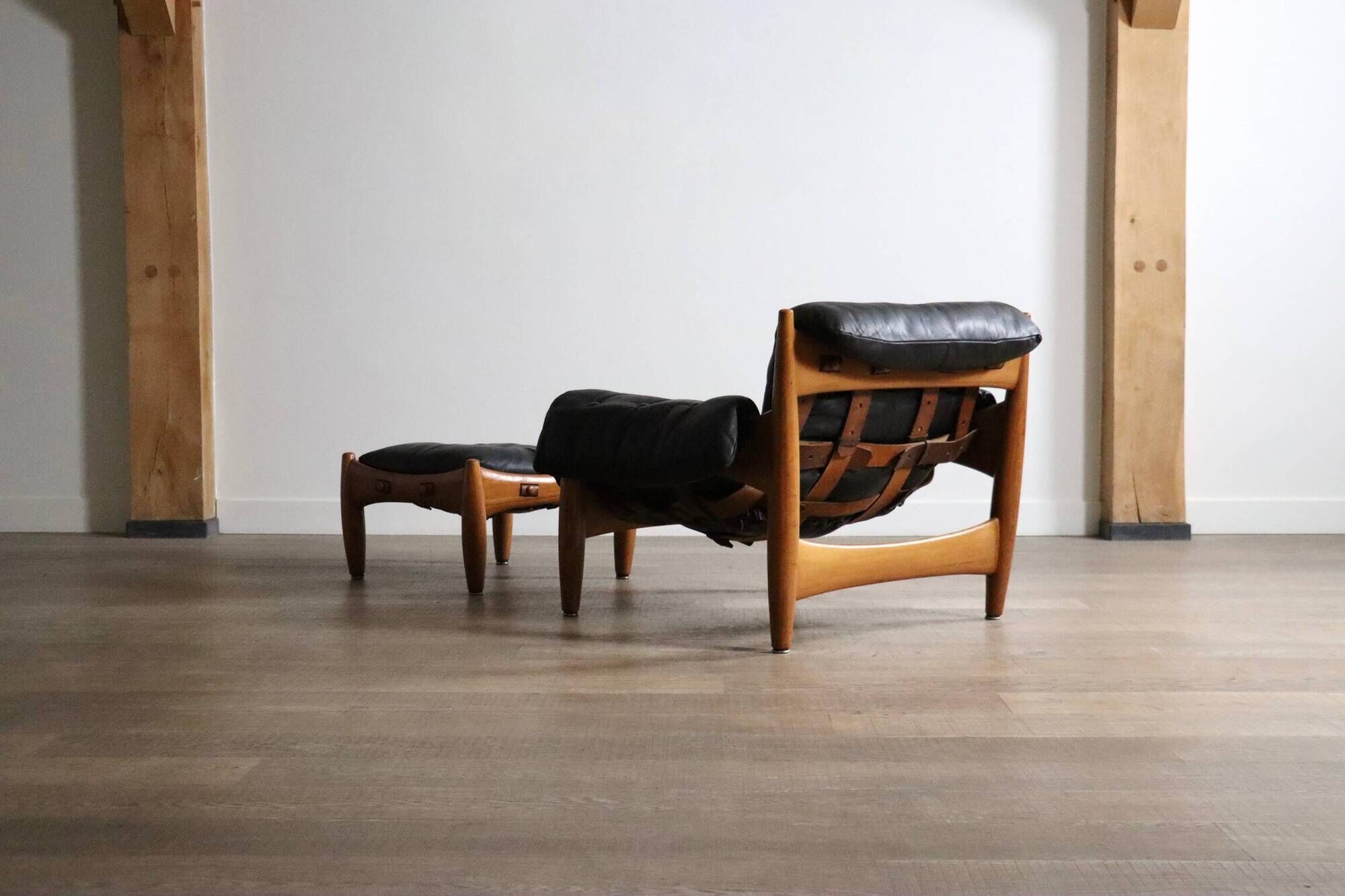 Sheriff Lounge Chair with ottoman by Sergio Rodrigues for Isa Bergamo 1960s