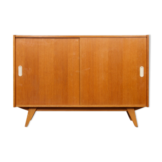 Commode en chêne, modèle U-452, par Jiri Jiroutek pour Interier Praha, 1960