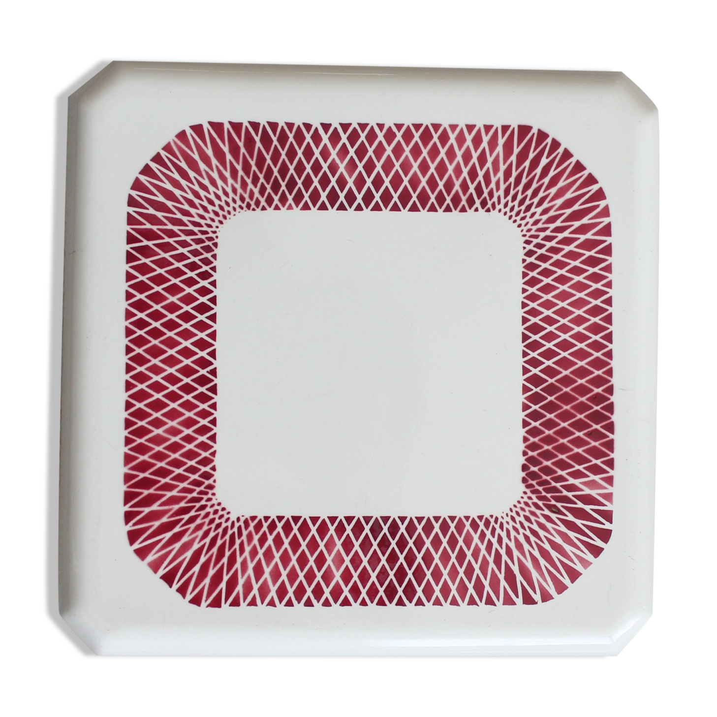 Porcelain underside, badonviller france, white and red underside, ceramic plate