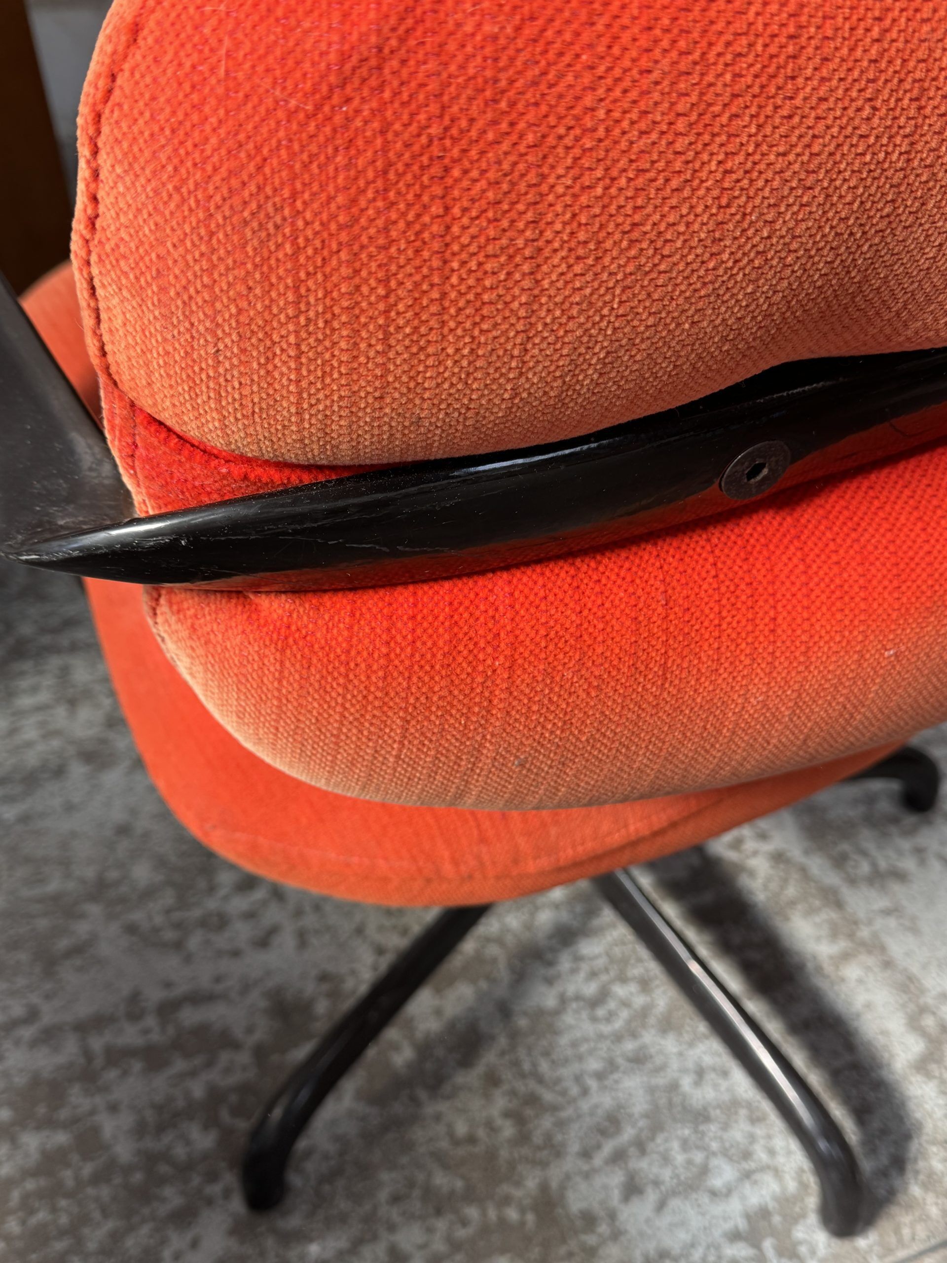 Knoll armchair