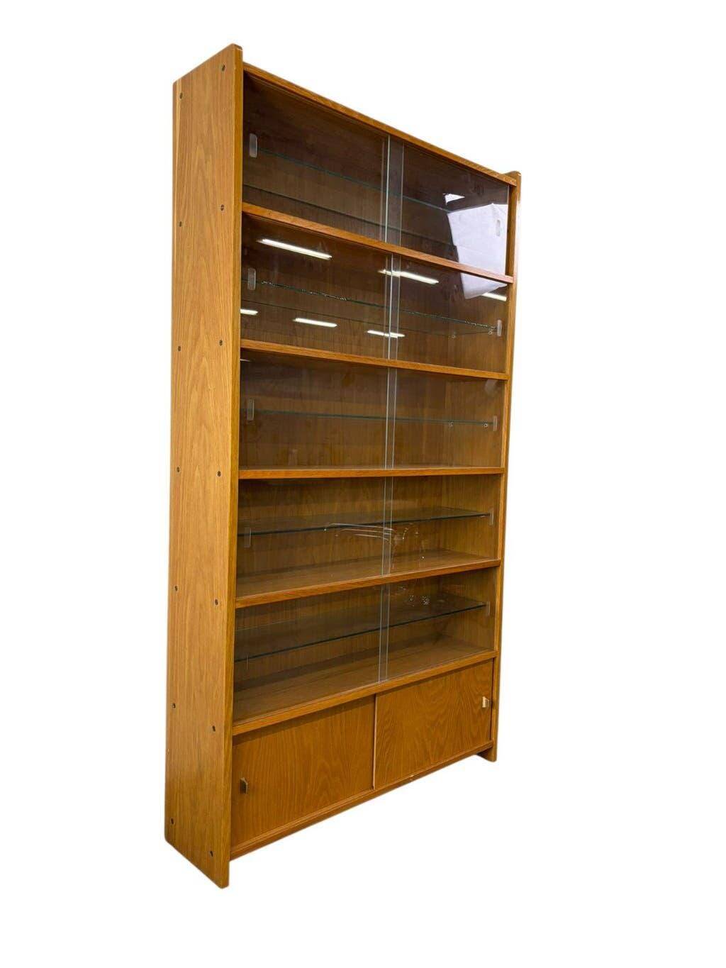 Étagère/vitrine/meuble de collection vintage en bois peu profond