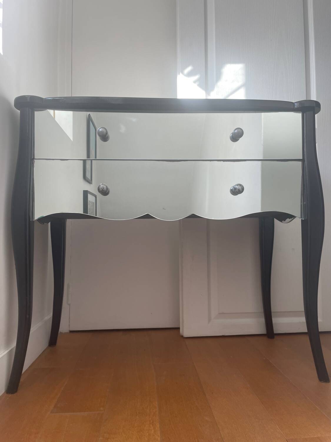 Mirror console