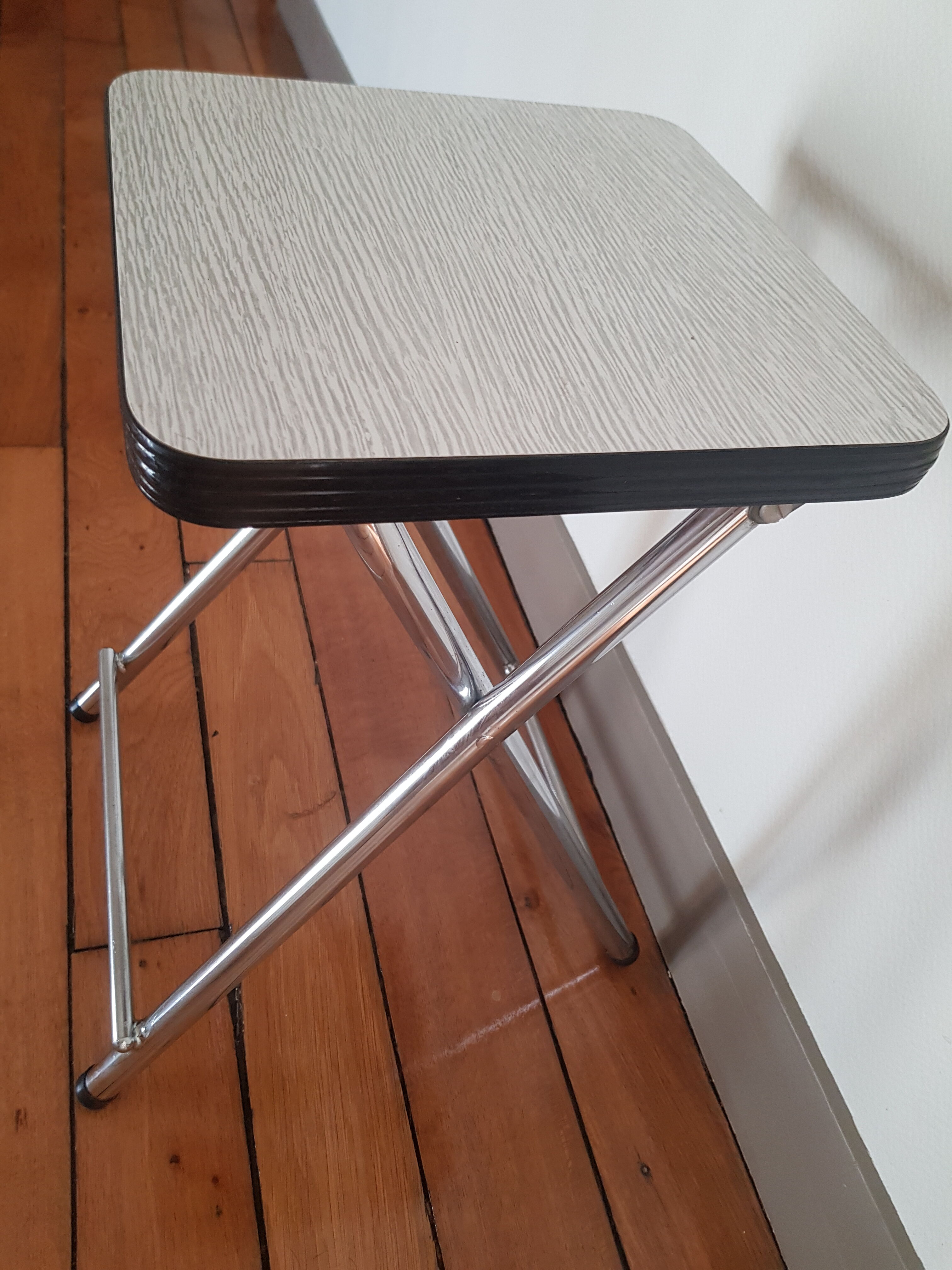 Folding stool in formica