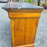 Chest of drawers in cherry