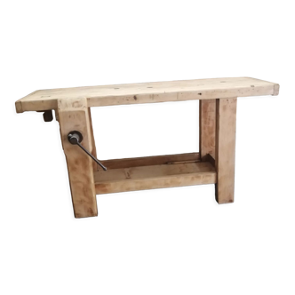 Carpenter's workbench