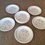 9 assiettes à dessert